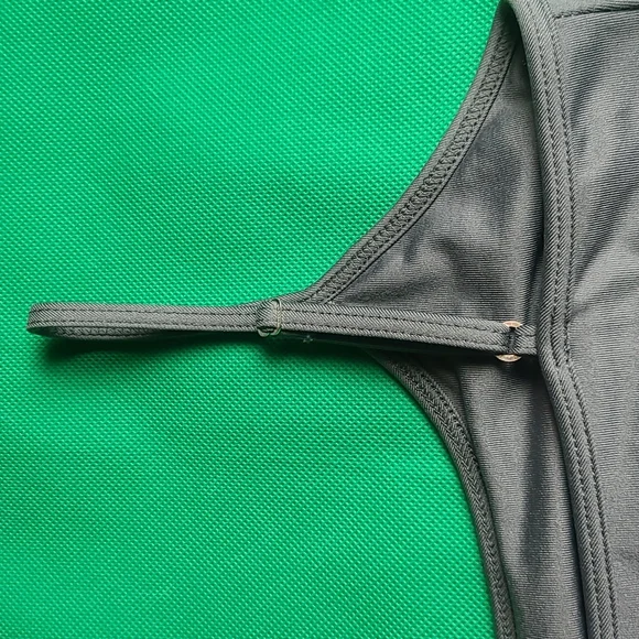 White House/ Black Market Tank Top - Picture 6 of 6